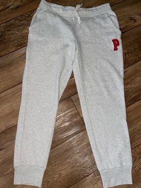PINK Victoria's Secret Light Gray Sweatpants with Red 'P' Patch Woman Size S